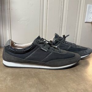 Calvin Klein Talisa suede & mesh Elastic
Lace Toggle Gray Sneakers